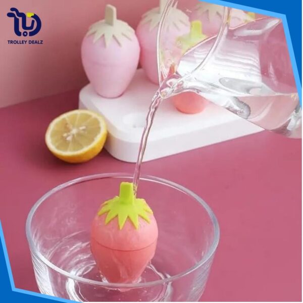 Strawberry-Shaped Ice Cream & Popsicle Molds – 6-Piece Set - Image 6